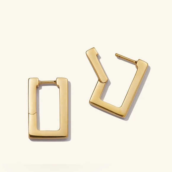 Meet your Posher, Nicole! - Picture 13 of 16